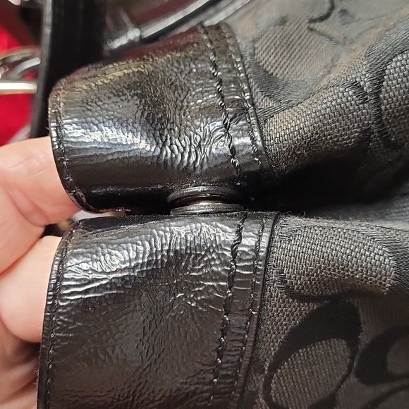 Coach Signature Satchel - Picture 10 of 16